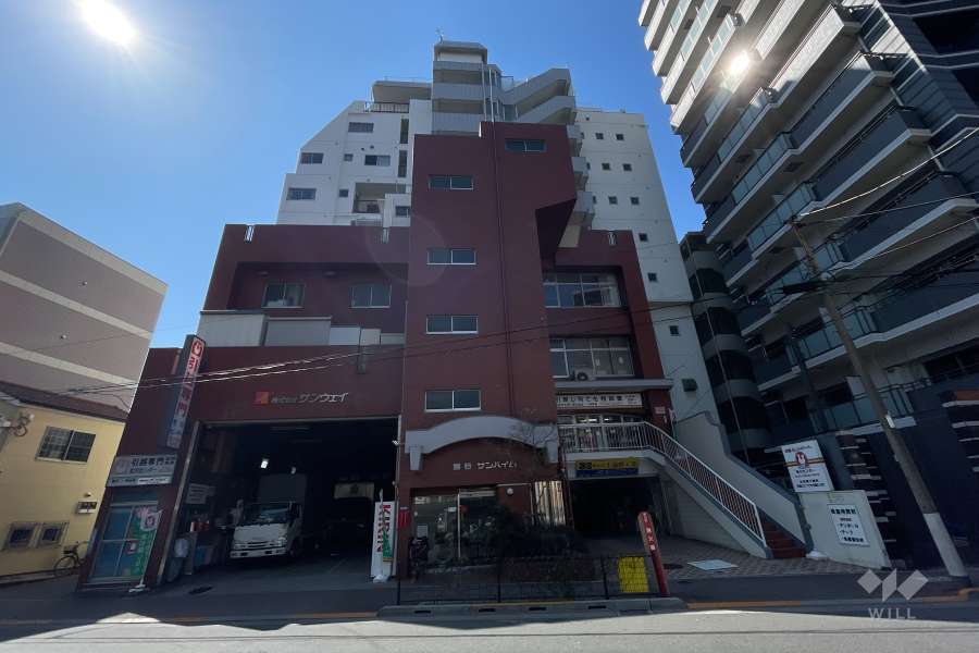 鶯谷サンハイムの外観（北側から）