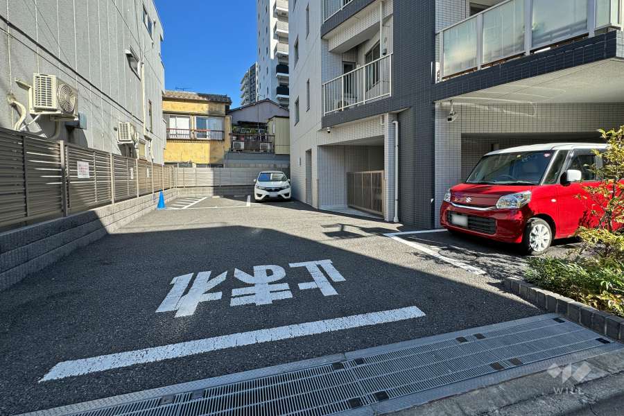敷地内駐車場（屋外平面式）