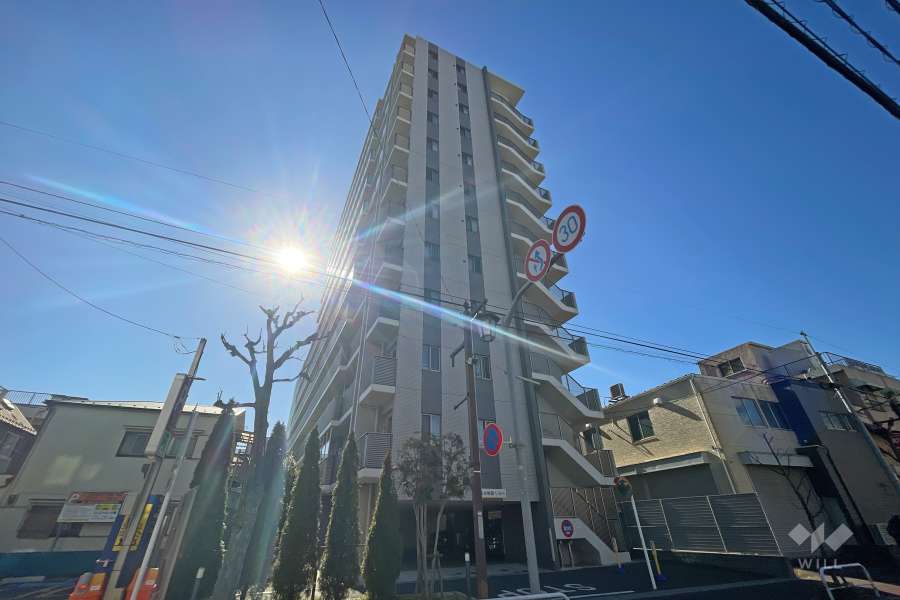 プレサンスロジェ町屋の外観（北東側から）