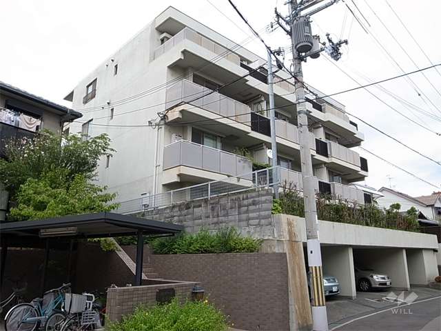 池田五月山パーク・ハイムの外観（南西側から）