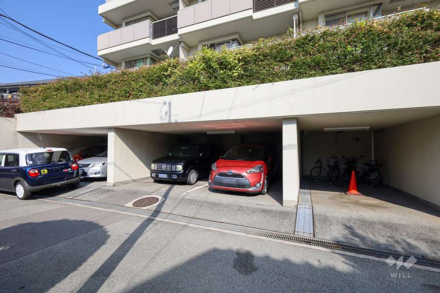 敷地内駐車場（屋内平面式）