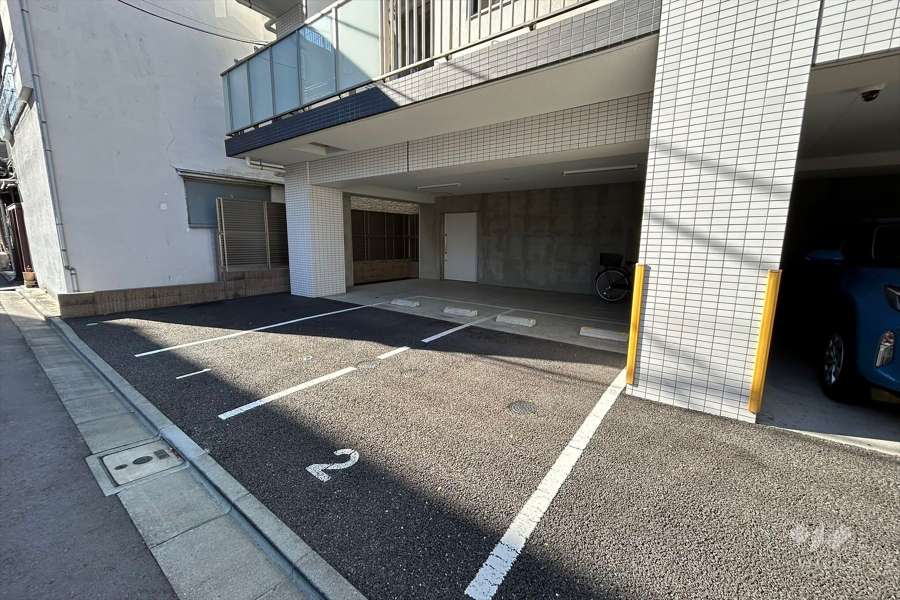 敷地内駐車場(屋外平面式)