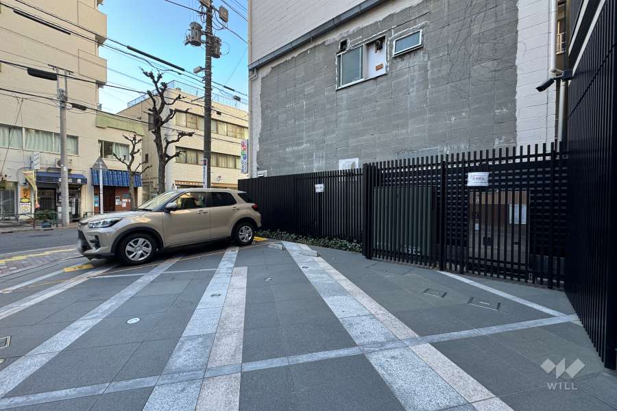 敷地内駐車場（屋外平面式）