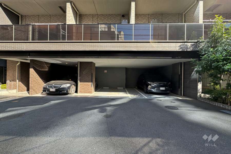 敷地内駐車場（屋内平面式）