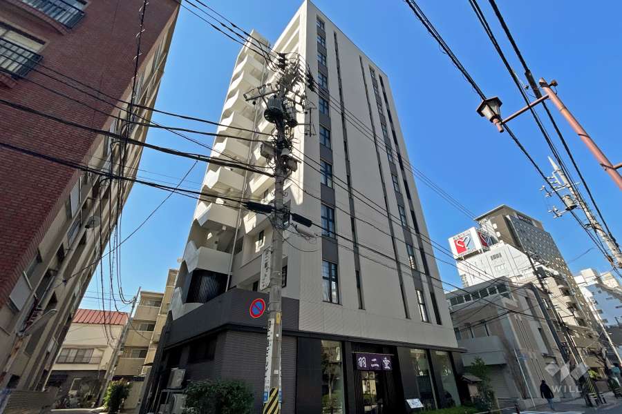 アトラス日暮里マスターコートの外観（北東側から）