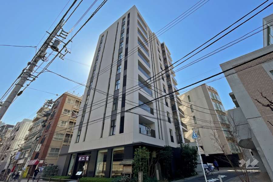 アトラス日暮里マスターコートの外観（北西側から）