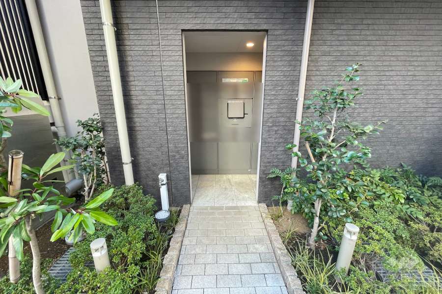 宅配ボックス入口