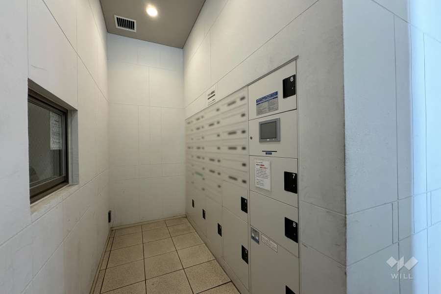 宅配ボックスと共用ポスト