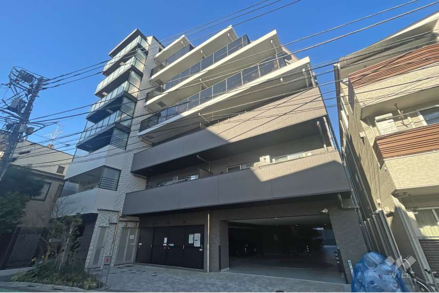 パレステージ町屋参番館の外観（東側から）