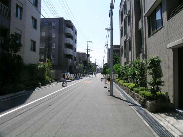 敷地東側の南北の通り