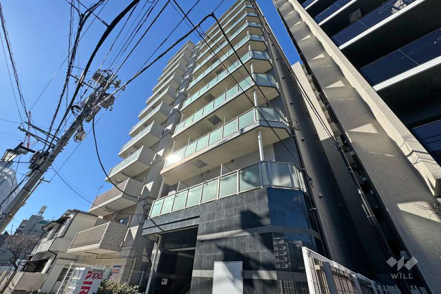 トラディス日暮里Eの外観（北東側から）