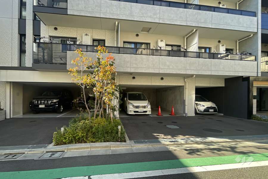 敷地内駐車場（屋内平面式）