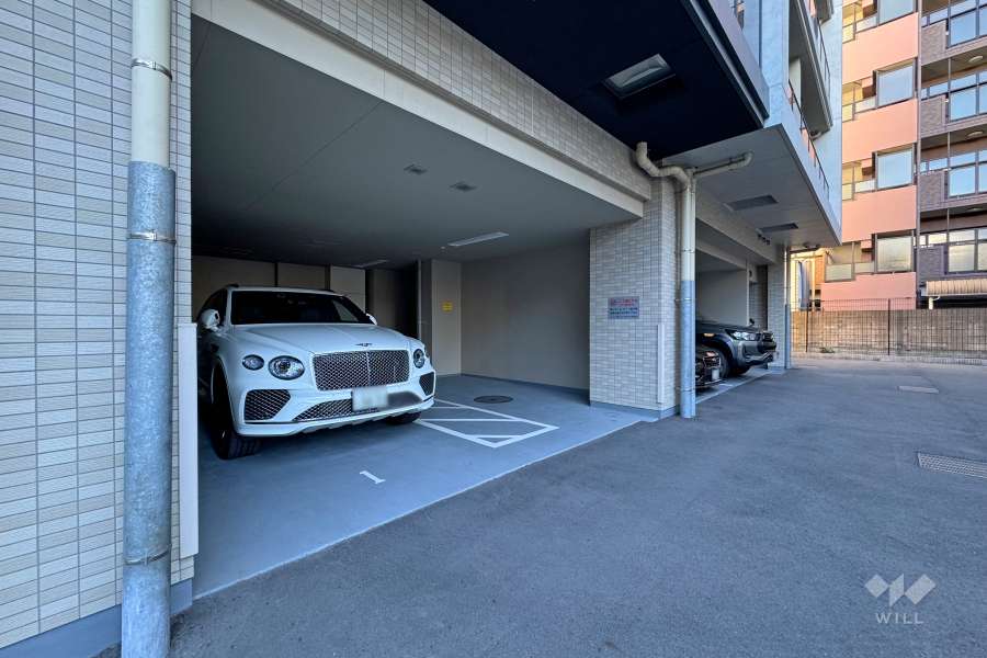 敷地内駐車場（屋内平面式）