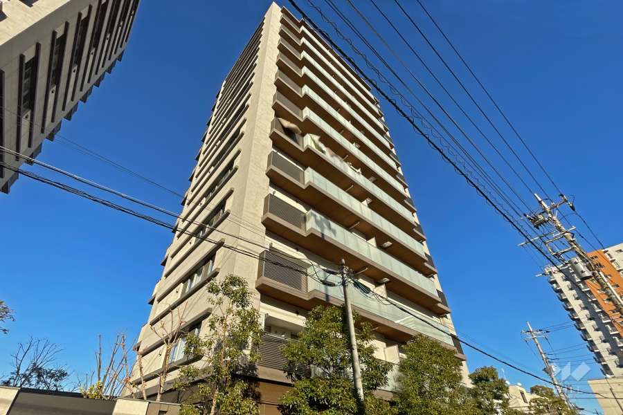 クレヴィア南千住リバーサイドツインイーストの外観（南西側から）