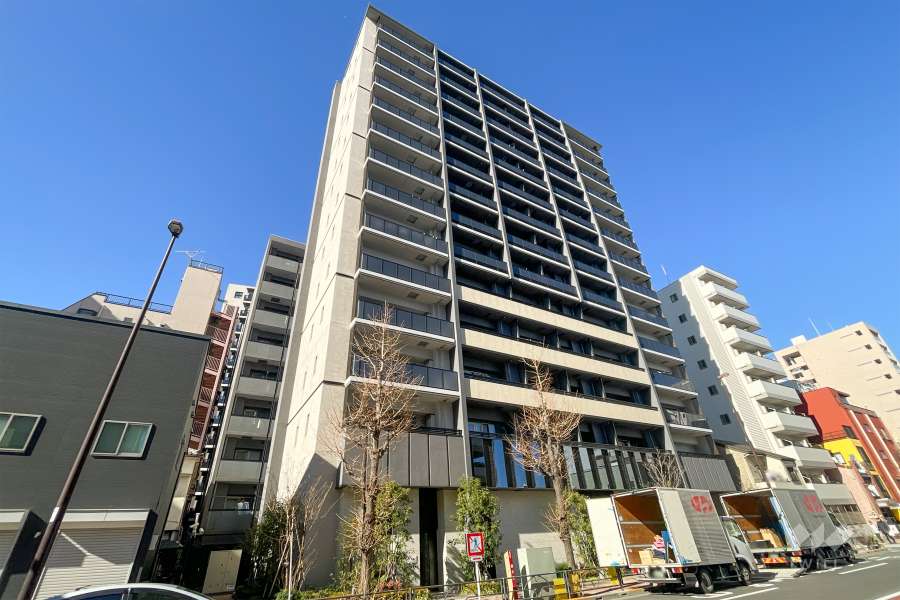 クレヴィア日暮里ザプレイスの外観（南東側から）
