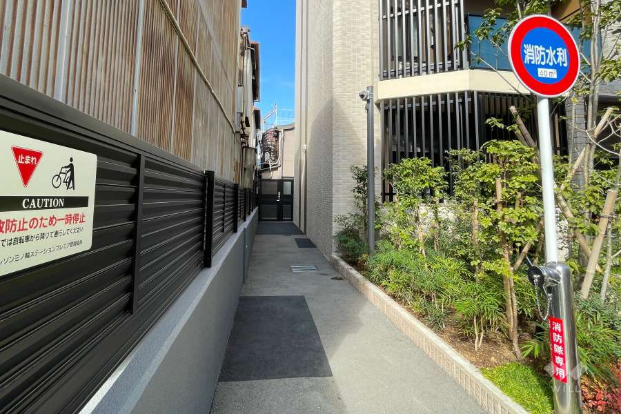 共用部分（駐輪場までのアプローチ）