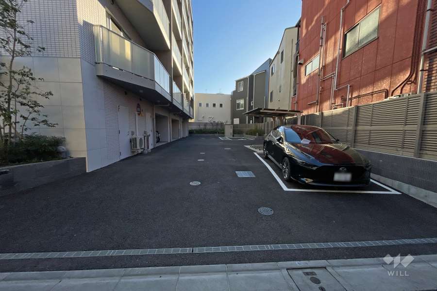 駐車場の出入り口