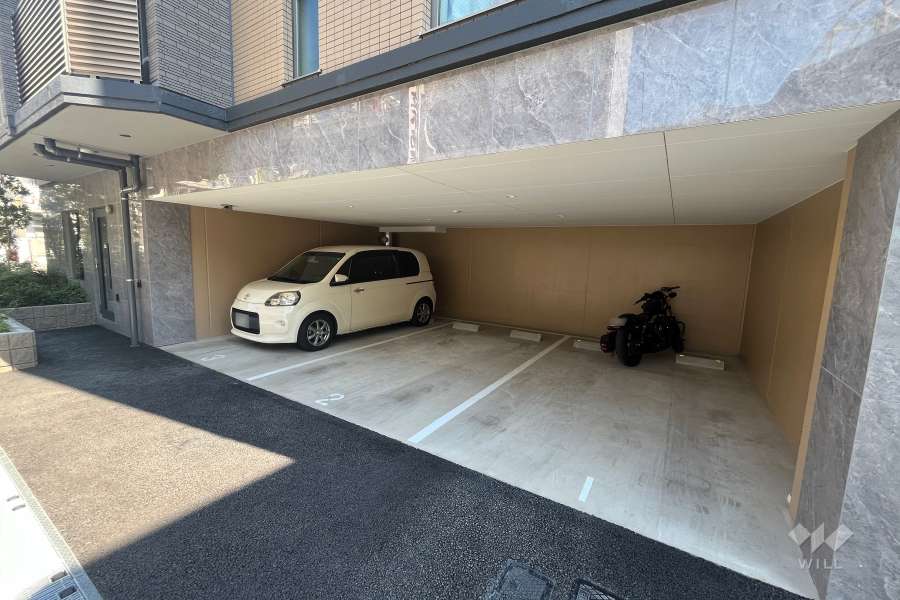 敷地内駐車場(屋内駐車場)