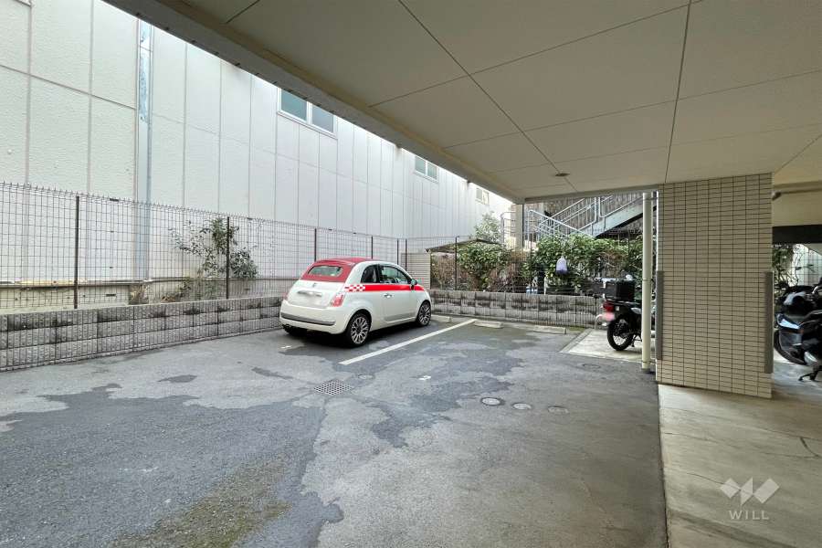 敷地内駐車場（屋外平面式）