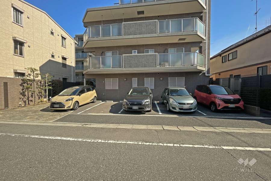 敷地内駐車場（屋外平面式）