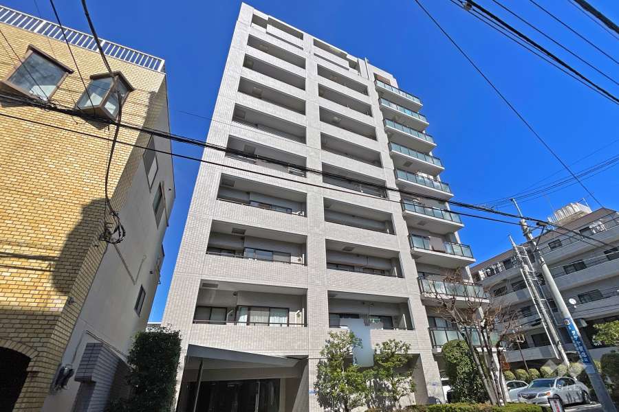 アクシルコート竹の塚の外観（南西側から）