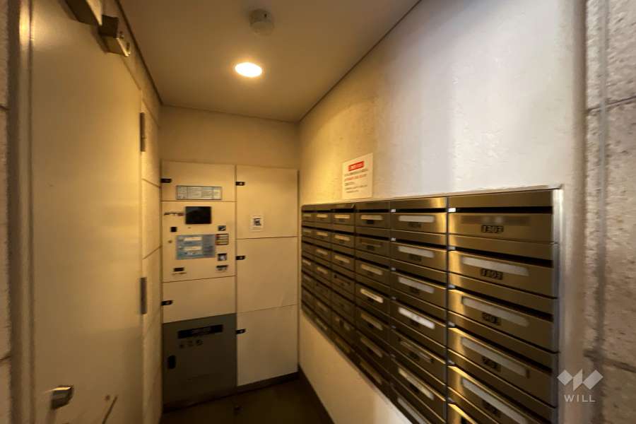 宅配ボックスと共用ポスト