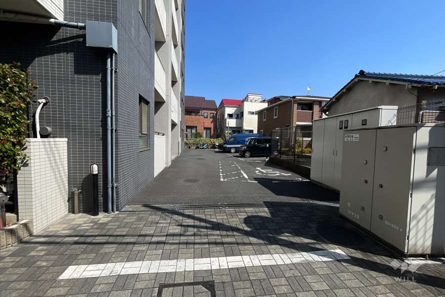 駐車場の出入り口・敷地内駐車場（屋外平面式）