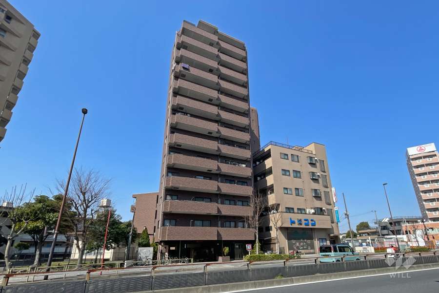 グランベルフォーシーズンズタワーの外観（南東側から）