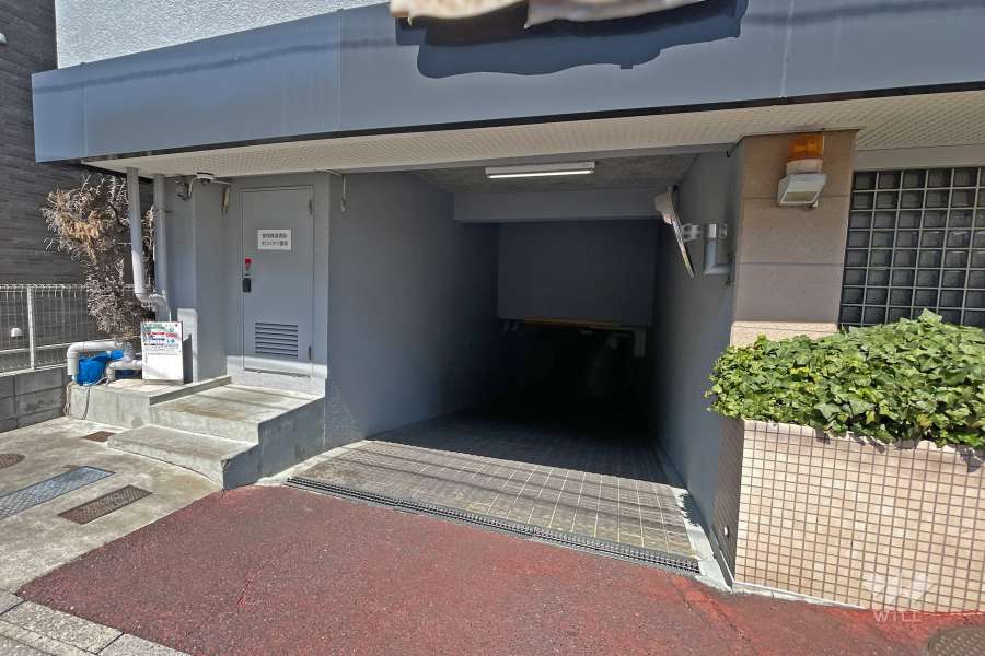 駐車場出入口