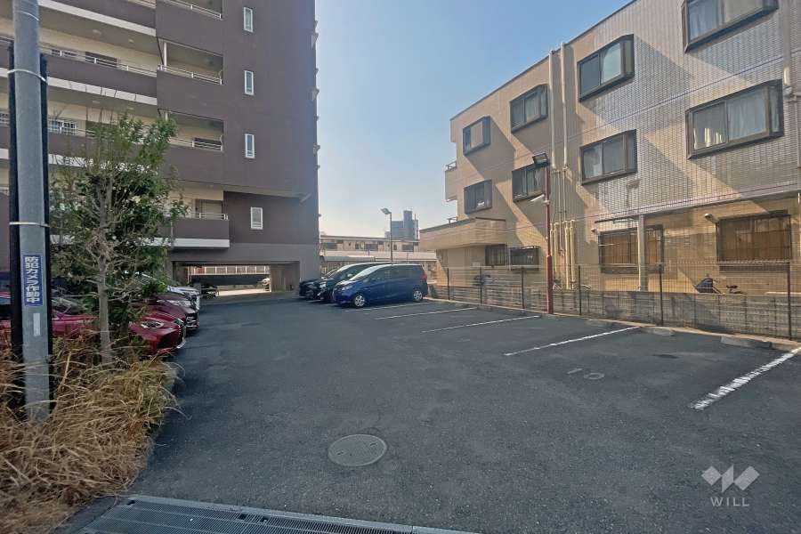 敷地内駐車場（屋外平面式）