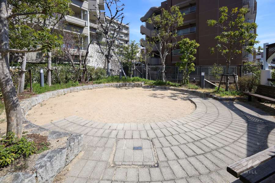 敷地に隣接する公園