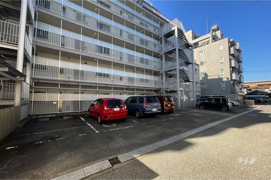 敷地内駐車場（屋外平面式）