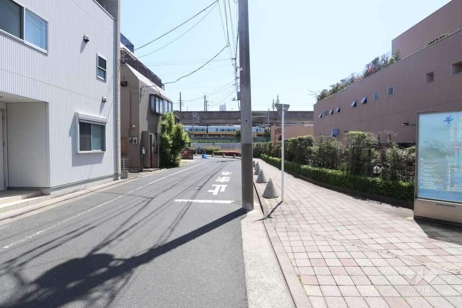 敷地北側の前面道路　　