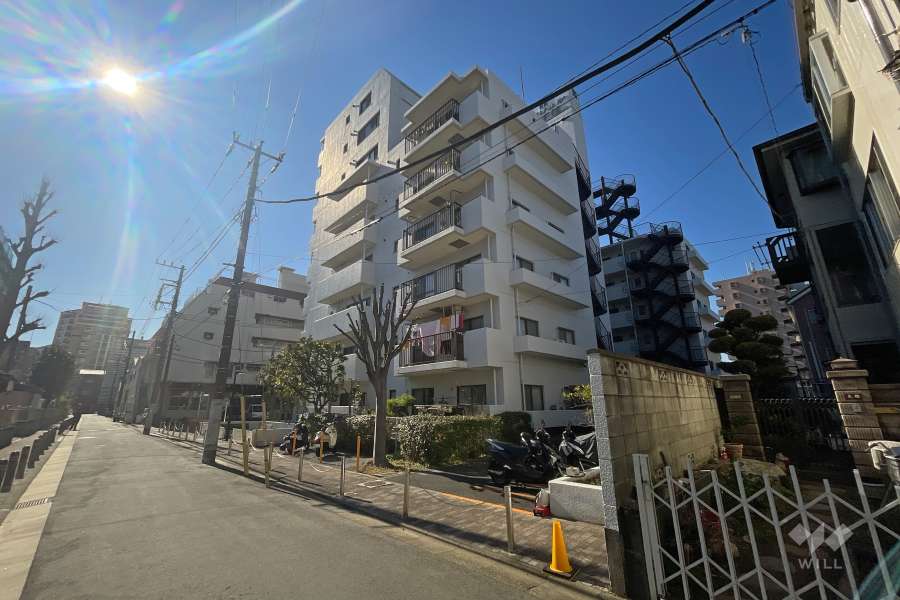 エクレール北千住の外観（北東側から）