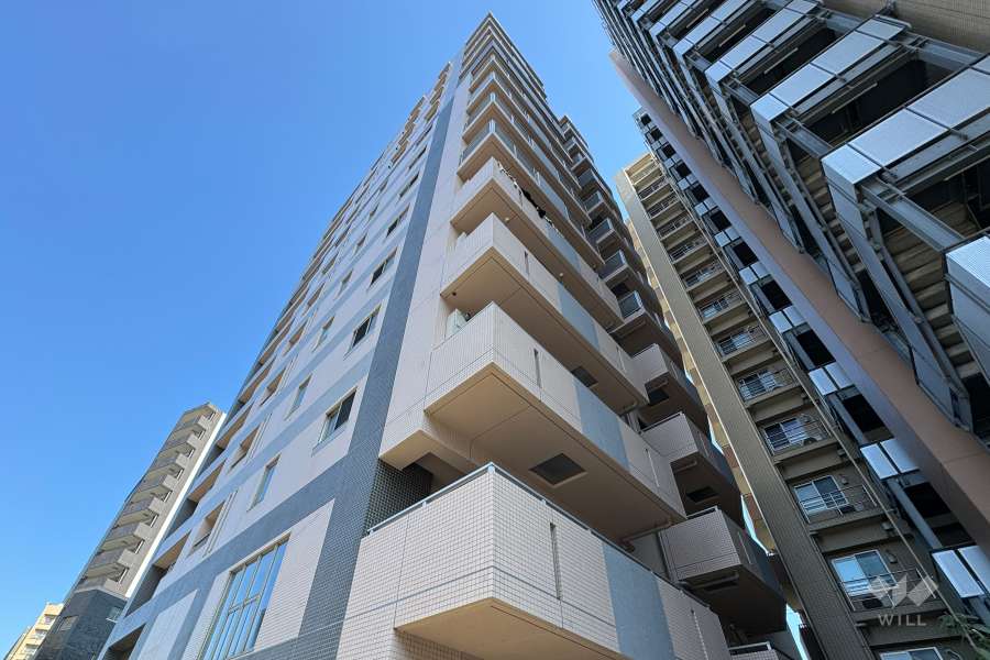 ガクエンヒルズ北千住の外観（南西側から）