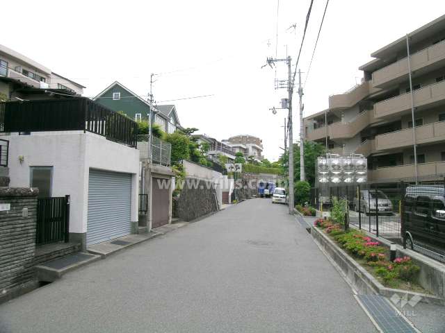 敷地の北側の道路