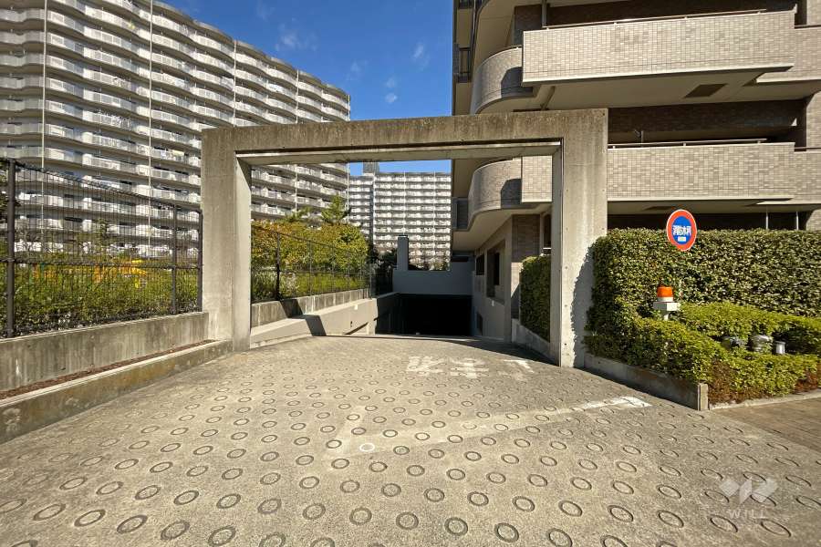 駐車場の出入り口