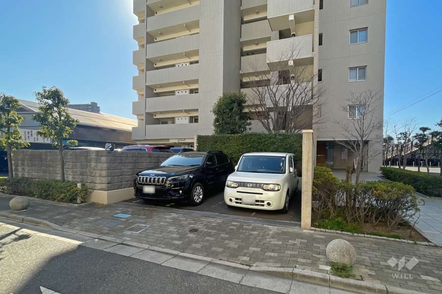 敷地内駐車場（屋外平面式）