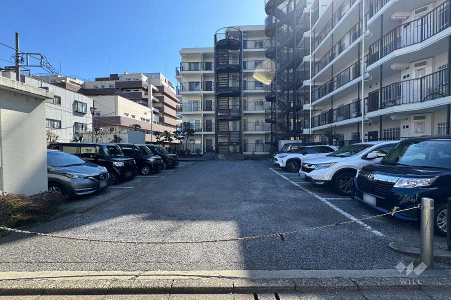 敷地内駐車場（屋外平面式）