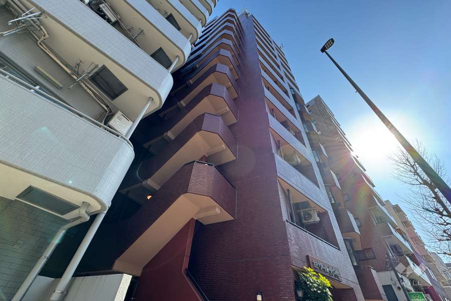 セザール北千住の外観（北西側から）