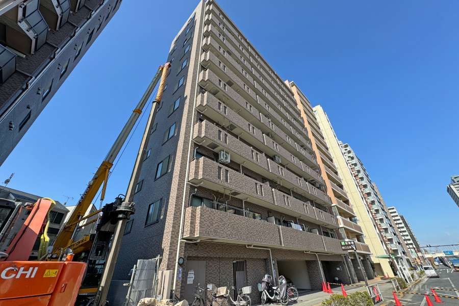 ゼファー北千住壱番館の外観（南東側から）