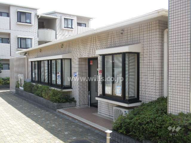 管理棟