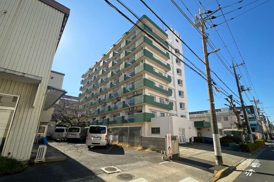 トーア千住マンションの外観（北東側から）　