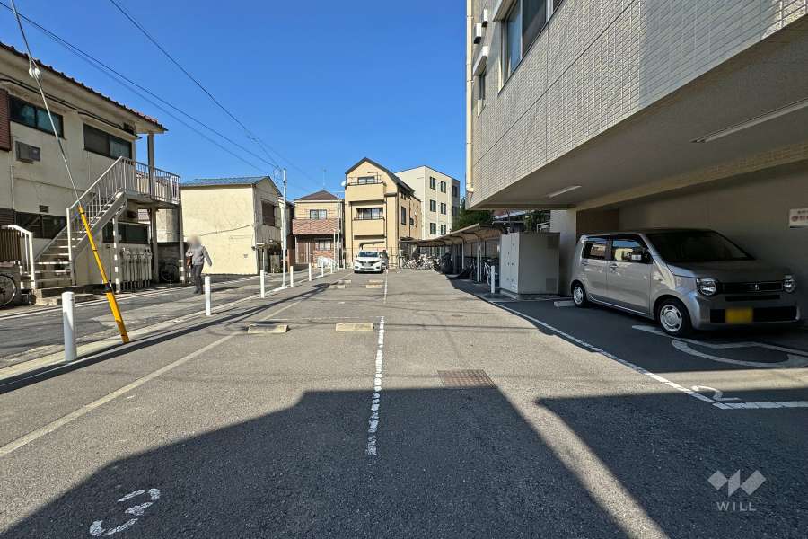 敷地内駐車場（屋外平面式）