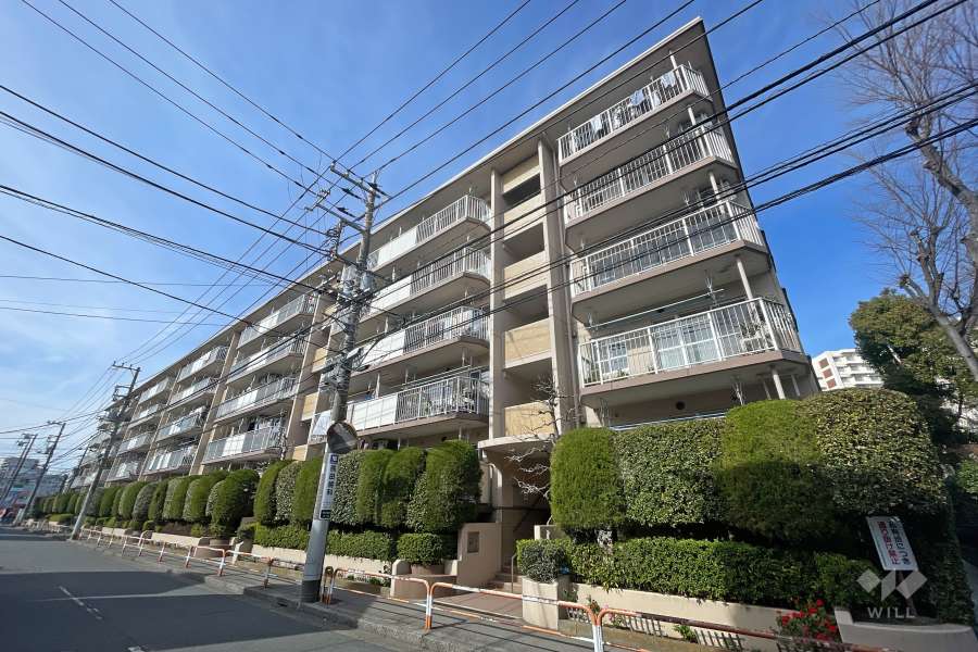 エステート五反野住宅の外観（南東側から）