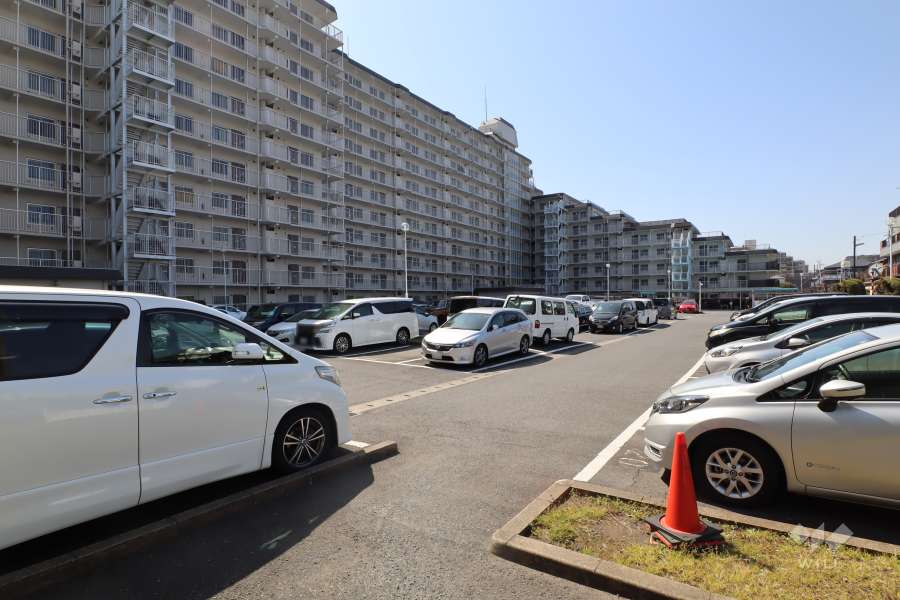 敷地内駐車場（屋外平面式）