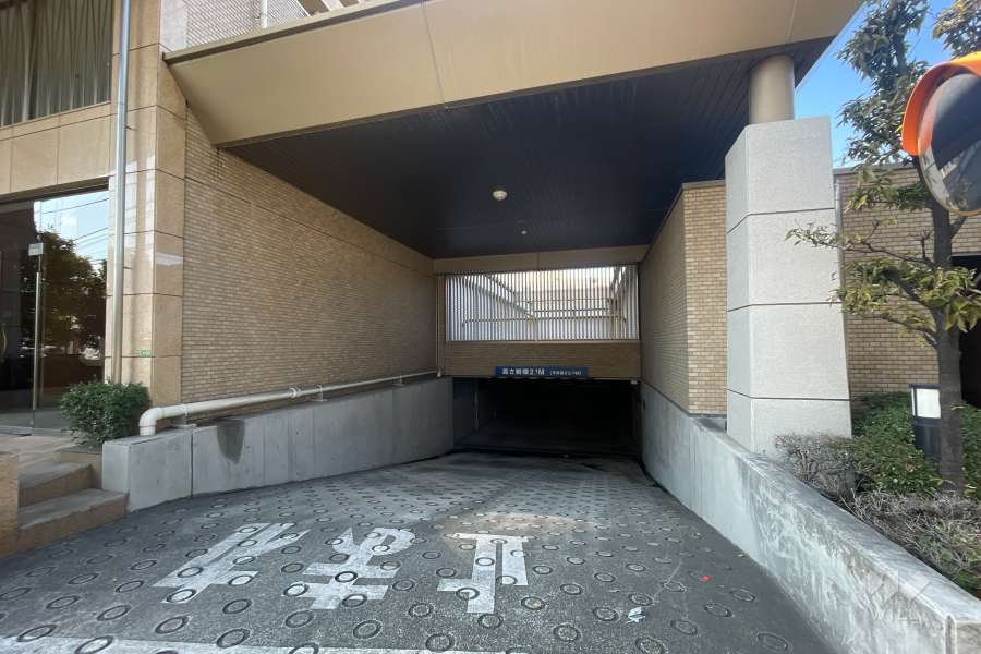 駐車場の出入り口