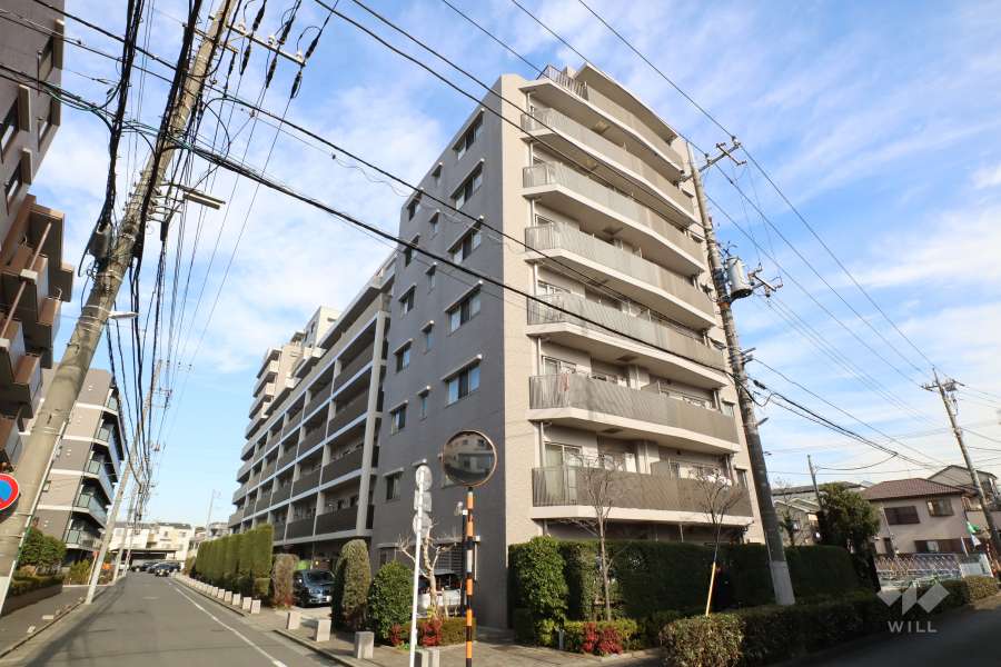 パークホームズ綾瀬二丁目の外観（南西側から）