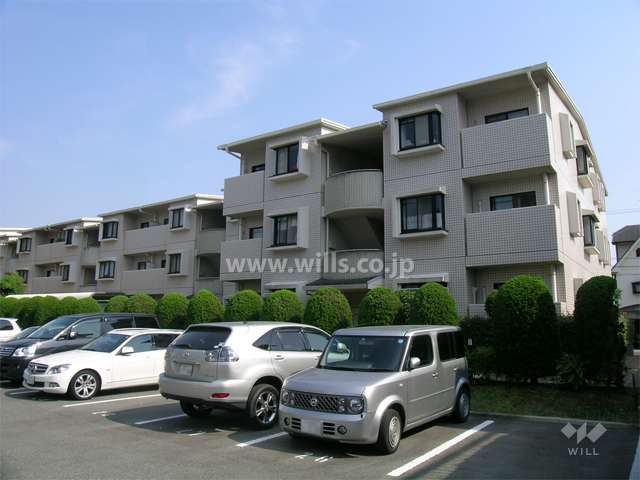 グラン・ドムール池田旭丘3番館の外観（北西側から）