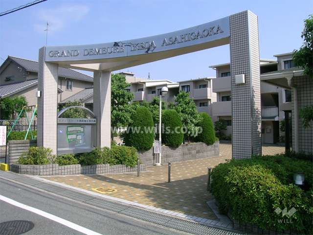 敷地北側のエントランス